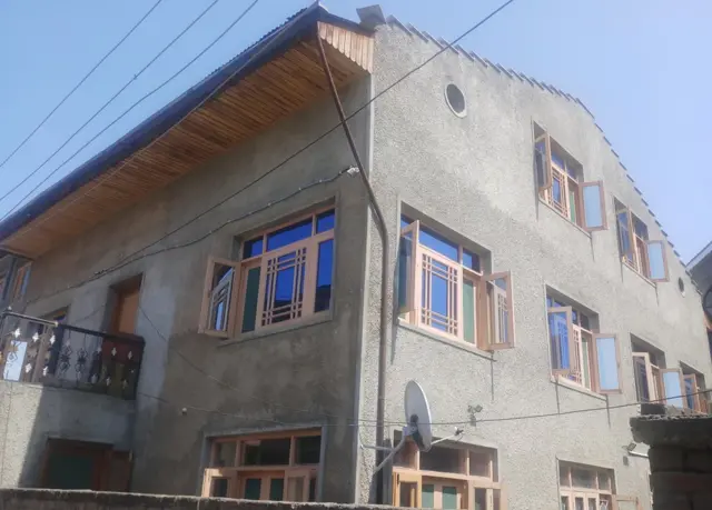 असरार ख़ान का घर