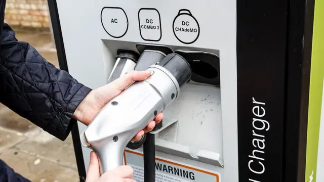 Una estación de carga de autos eléctricos