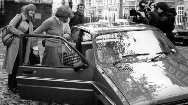 ਰਾਜ ਕੁਮਾਰ ਚਾਰਲਸ ਨਾਲ ਰਿਸ਼ਤਿਆਂ ਕਾਰਨ ਉਹ ਸੁਰਖੀਆਂ ਵਿਚ ਆ ਗਈ।