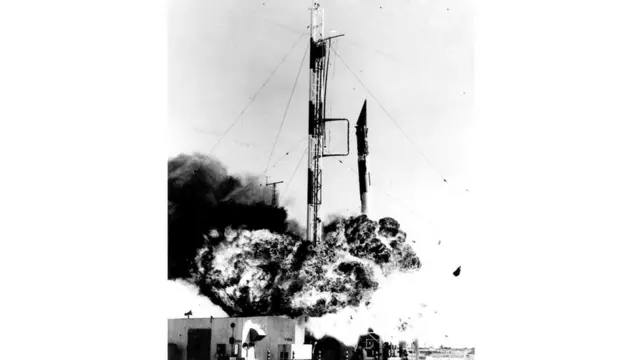 Воплощение в жизнь американской программы "Авангард" было осложнено несколькими неудачными запусками