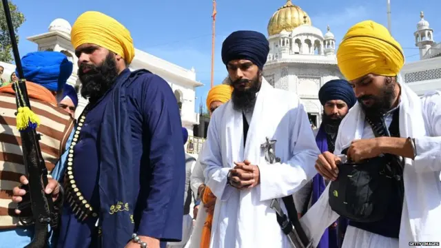 अमृतपाल सिंह कौन हैं?