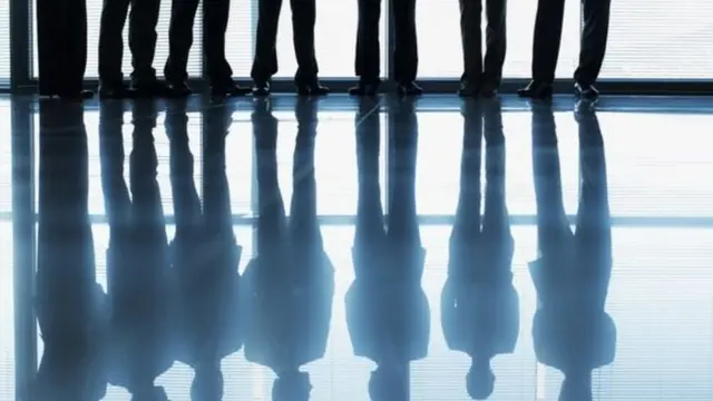 Katika kundi la wafanyakazi kutoka sehemu tofauti kila mmojawao angekuwa na mchango tofauti kuhusu tishio hilo