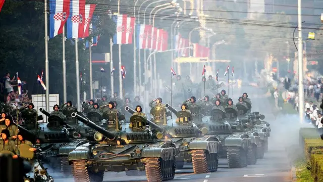 Парад, 2015 рік