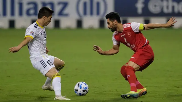 امید عالیشاه در بازی مقابل پاختاکور در یک‌چهارم نهایی لیگ قهرمانان فوتبال آسیا