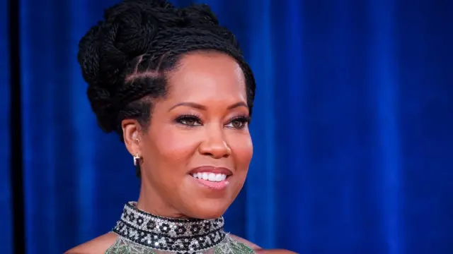 الممثلة ريجينا كينغ أدت دور ترودي سميث مساعدة رجل العصابات باك القاسية