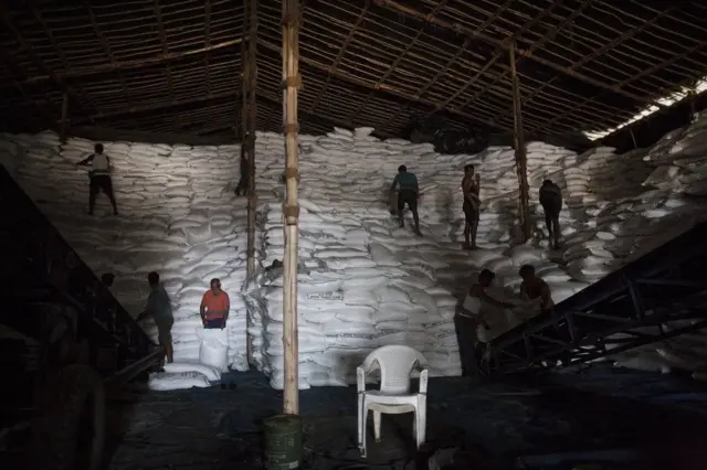 महाराष्ट्रको एक चिनी उद्योग चिनीको गोदाम