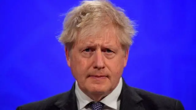 پر کابل هوايي ډګر د احتمالي ترهګریز برید په اړه ښاغلي جانسن وویل چې "کابل هوايي ډګر کې د ترهګرۍ د خطر په اړه باید شفافیت په پام کې ونیسو"