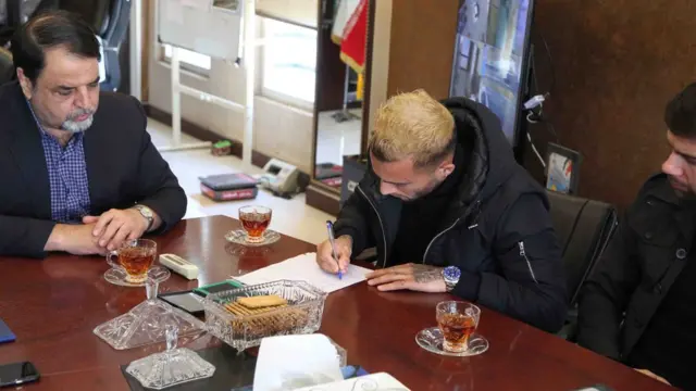 شایسته نخستین فوتبالیست از افغانستان است که وارد لیگ برتر ایران میشود