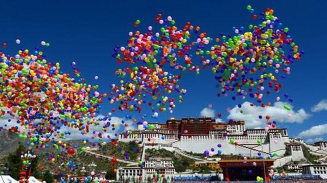 2015年，中国在拉萨举办西藏自治区成立50周年庆祝大会