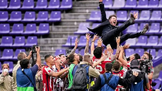 Diego Simeone celebrating with Atletico Madrid