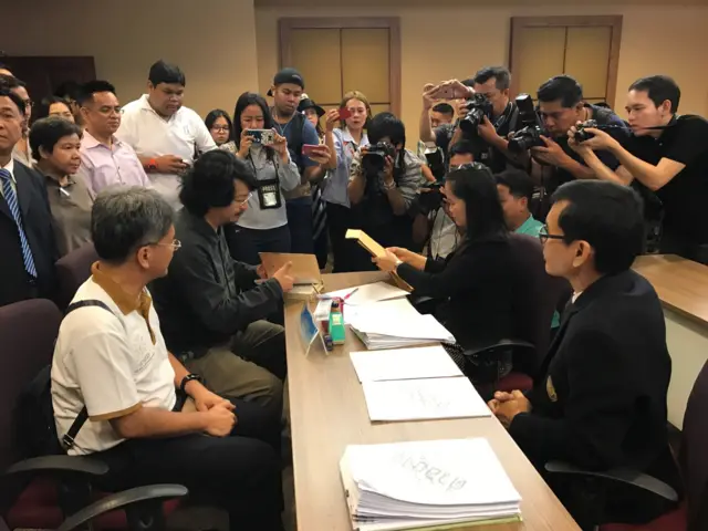 พรรคเกรียน