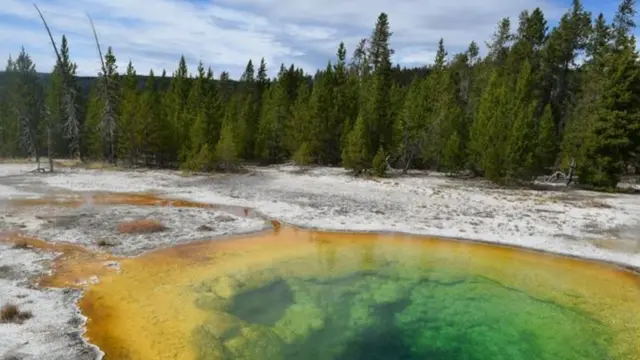 بحيرة مورننغ غلوري