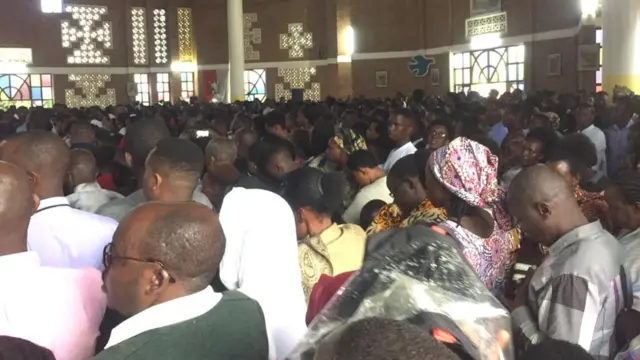 Nta ntumwa ya leta yahagaragaye. yabonetse mu mihango yo gushingura Kizito Mihigo