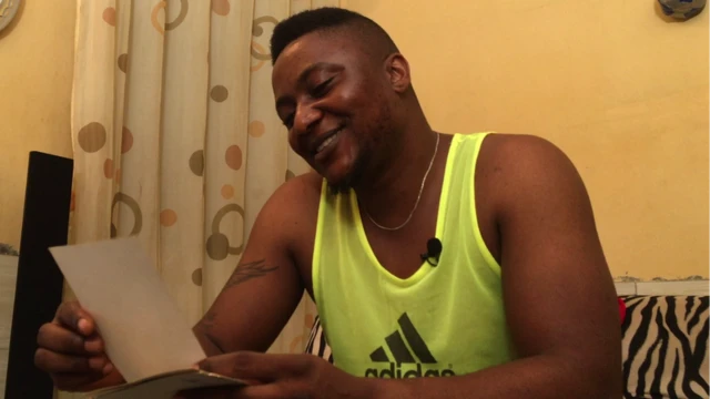 James Johnson dey look some of im old foto of wen im be Iyabo Abade