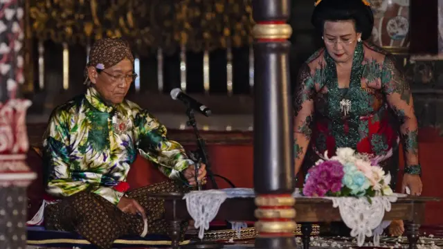 Salah satu keistimewaan Yogyakarta adalah Sri Sultan yang otomatis menjabat gubernur