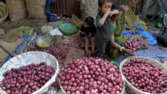 DIPTENDU DUTTA/AFP/GETTY IMAGES