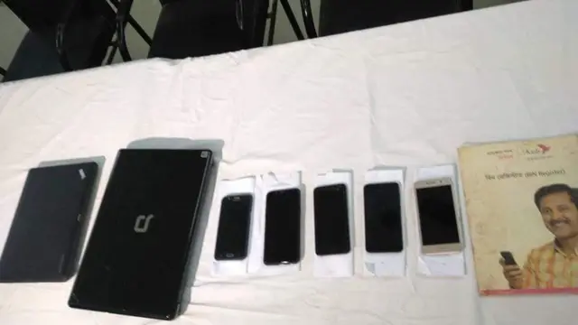 গ্রেপ্তারকৃতদের কাছ থেকে মোবাইল, ল্যাপটপসহ কিছু সরঞ্জাম উদ্ধার করেছে সিআইডি