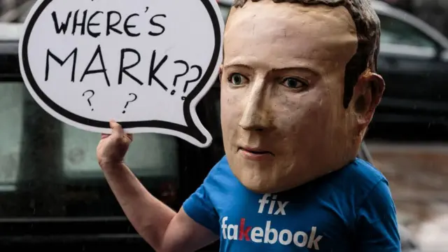 Protesto contra Facebook