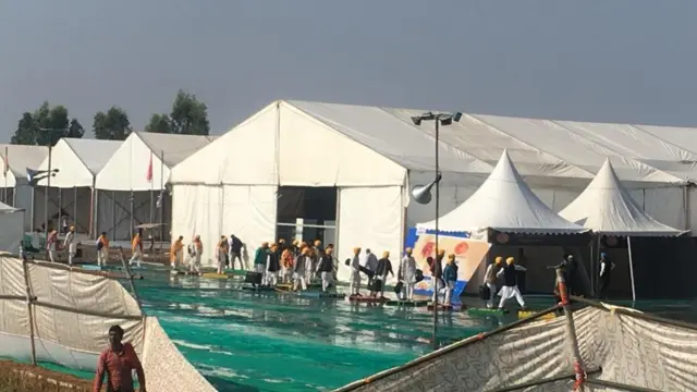 புனித பயணிகள்