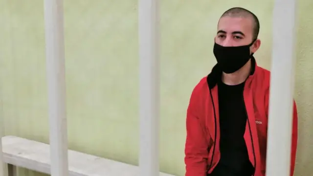 Судда Жавоҳир Зокиржонов Расул Кушербаев ўзининг депутатлик ваколати доирасида тадбиркорлик фаолияти билан шуғулланиш учун ер олишда ҳуқуқий кўмак бергани, аммо янгийўллик бу оила бошқараётган бизнесларга ҳеч қандай алоқаси йўқлигини ҳам қўшимча қилди.
