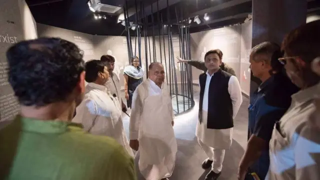 अखिलेश यादव