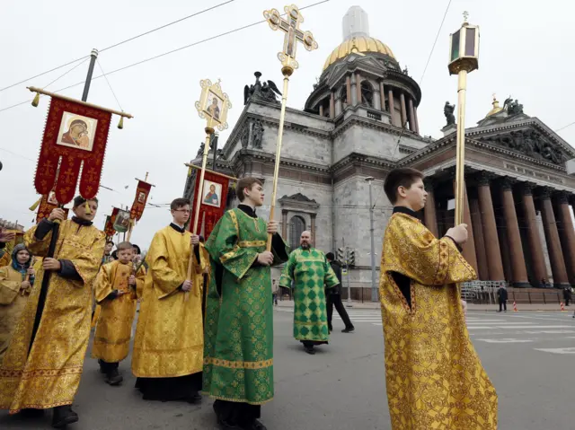 Вербное воскресенье, крестный ход, Исаакиевский собор