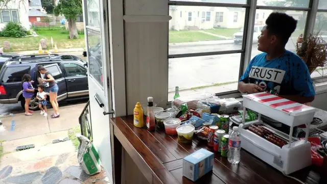 Jaequan iyo miiskiisa cuntad fudud