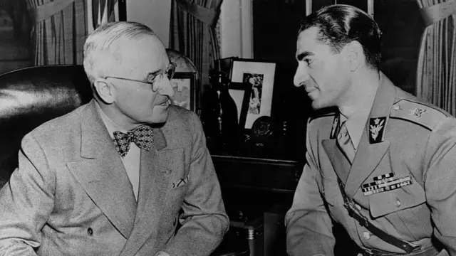 Harry Truman y el sha Mohammad Reza Pahlavi.
