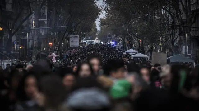 Protesta de mujeres por el aborto en Argentina