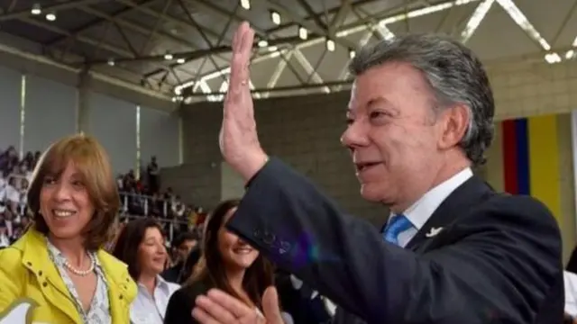"Francamente es lo más claro y lo más sencillo que hemos podido hacer", dijo el presidente de Colombia, Juan Manuel Santos.