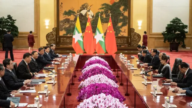 ခေတ်သစ်ပိုးလမ်းမစီမံကိန်းဖိုရမ်မှာ မြန်မာက နားလည်မှုစာချွန်လွှာသုံးခု လက်မှတ်ရေးထိုးခဲ့ပါတယ်။