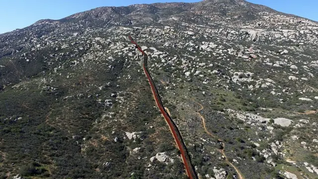 Parte del muro fronterizo