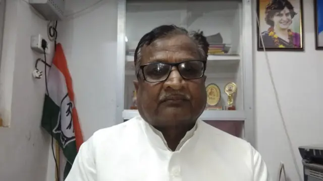 कांग्रेस नेता वी के शुक्ल