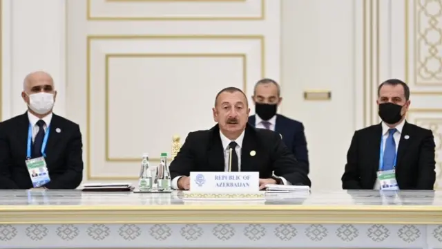 Əliyev İƏT sammitində çıxış edib 28.11.2021