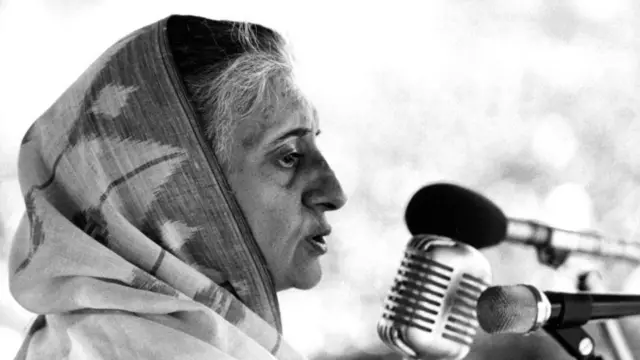 इंदिरा गांधी