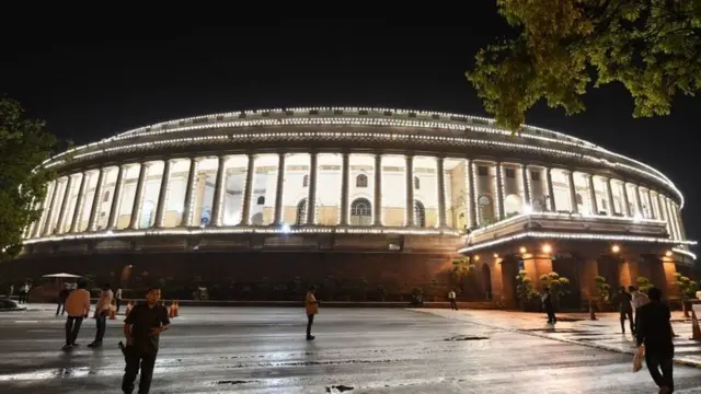 संसद भवन