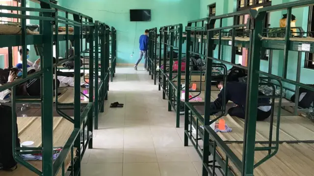 Bên trong khu nhà ở tại khu vực cách ly