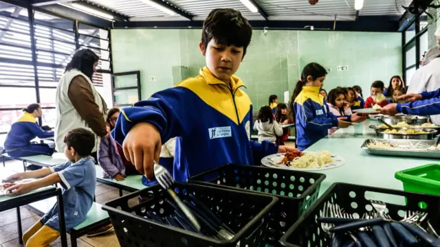 Julio Bueno, aluno do Centro Educacional João Paulo 2º