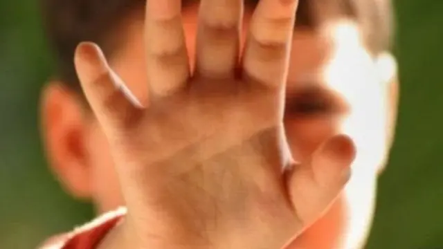 மகாராஷ்ட்ரா தலித் சிறுவனுக்கு கொடிய தண்டனை