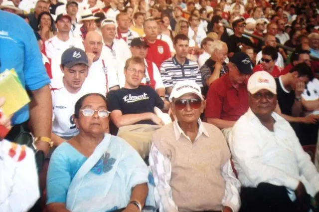 पन्नालाल चटर्जी, चैताली, फ़ुटबॉल की दीवानगी