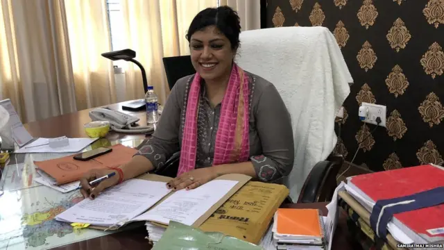 बाराबंकी में मुख्य विकास अधिकारी मेधा रूपम