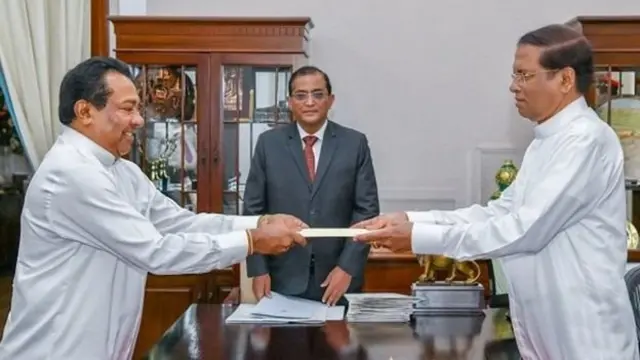 එස් බී දිසානායක