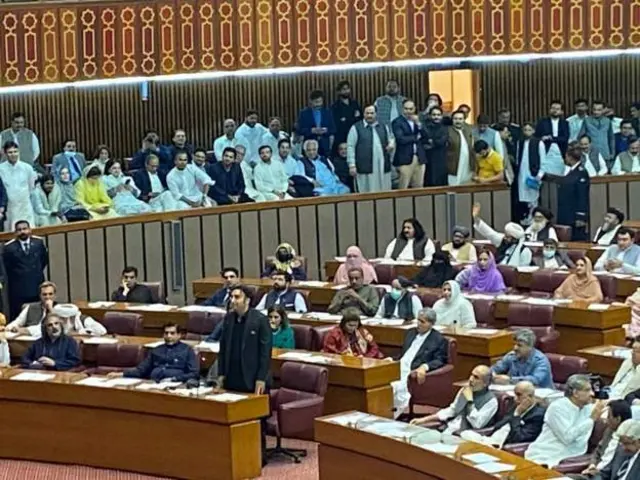 પાકિસ્તાનની રાષ્ટ્રીય ઍસેમ્બ્લીમાં અડધી રાત્રે બિલાવલ ભુટ્ટો ઝરદારીનું સંબોધન