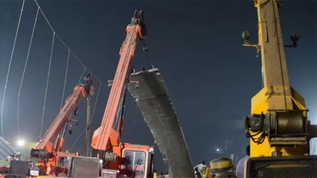 અધિકારીક આંકડા અનુસાર આ ઘટનામાં 137 લોકો લાપતા છે