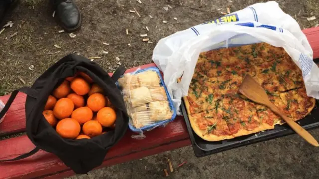 бездомні