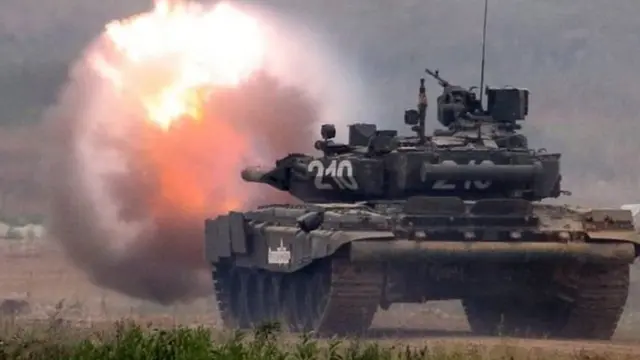 ராணுவ அணிவகுப்பு