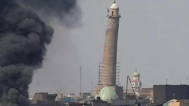 এক বিস্ফোরণে ইরাকের আল-নুরি মসজিদটি বিধ্বস্ত হয়ে যায়