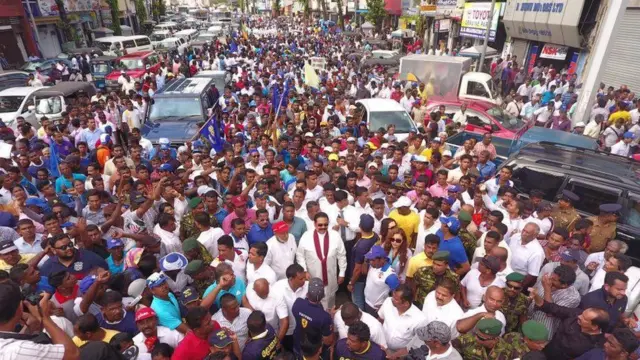 මේක පෙරහුරුවක්, ඊළඟට එන්නේ අරගෙන යන්න - මහින්ද