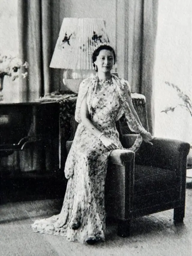 Nam Phương Hoàng hậu
