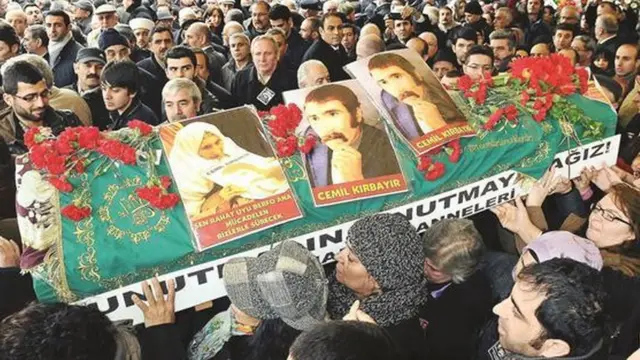 Berfo ana'nın cenazesi